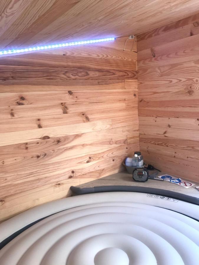 Gite Du Serre De Boudre Climatise, Spa Permanent Buisson Eksteriør bilde