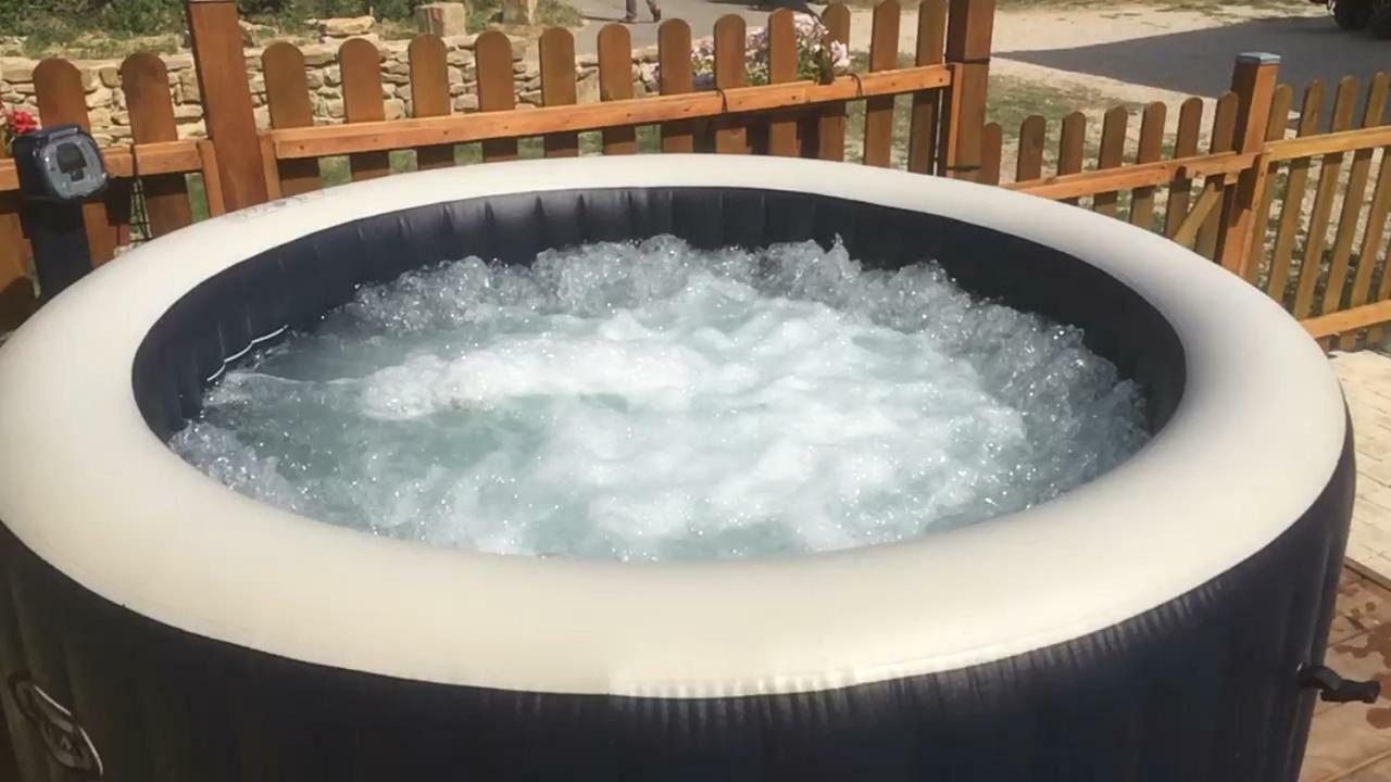 Gite Du Serre De Boudre Climatise, Spa Permanent Buisson Eksteriør bilde